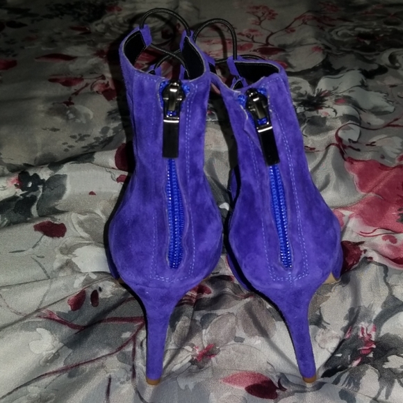 Kenneth Cole heels - Picture 4 of 4